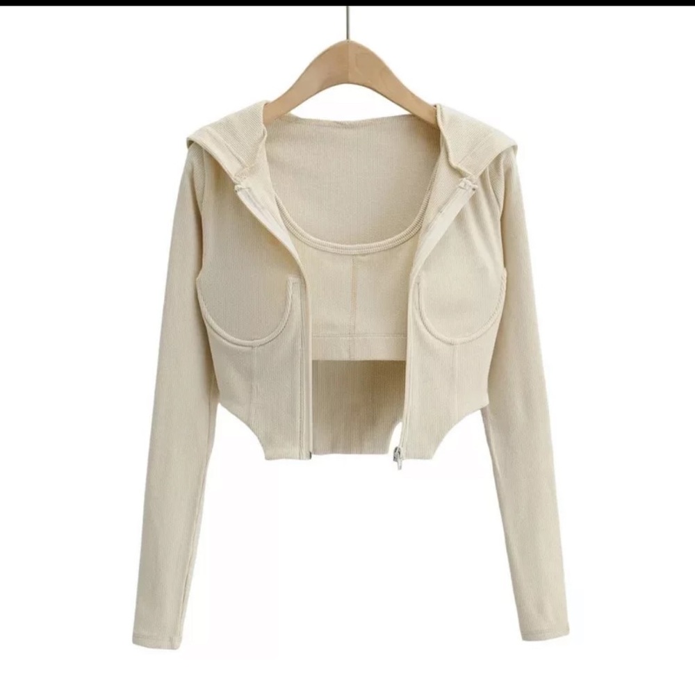 Cropped zip up